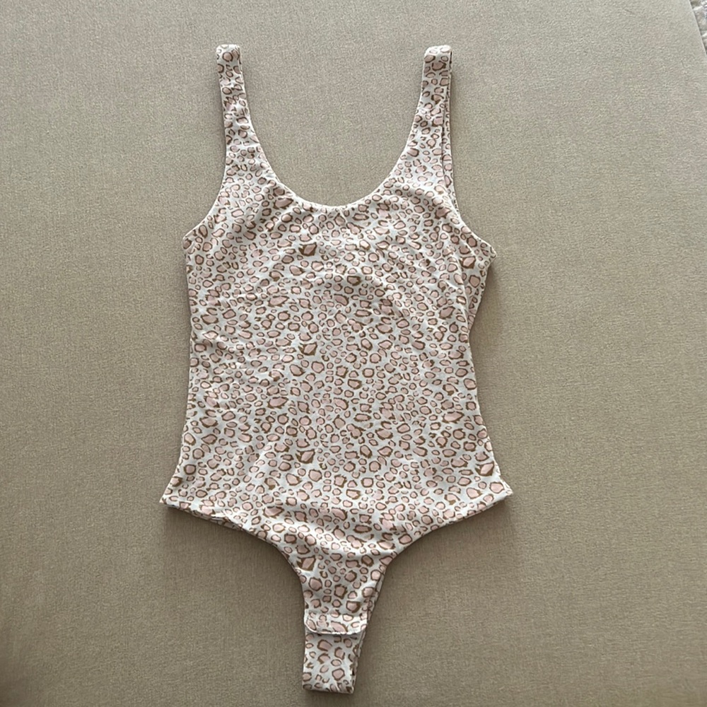 Kittenish leopard print bodysuit